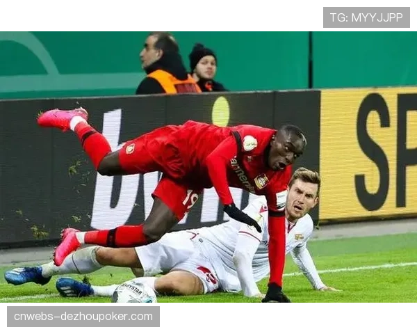 德国杯半决赛对阵出炉:拜仁对阵勒沃库森,斯图加特迎战圣保利 德国杯半决赛对阵出炉:拜仁对阵勒沃库森,斯图加特迎战圣保利